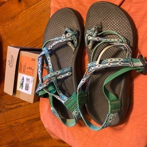 Chacos  Women’s size 8 ZX2 Classic